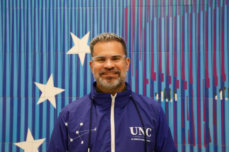 photo_5102987151779409304_y